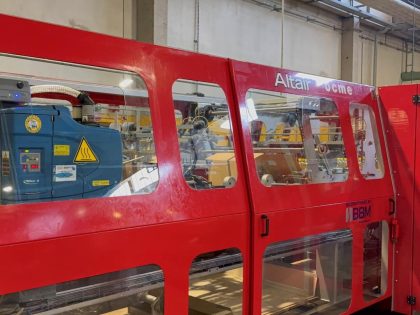 Cartonatrice OCME Altair N70 usata (2007), fino a 25.000 bph. Disponibile vista e piaciuta o revisionata e garantita, pronta per personalizzazione