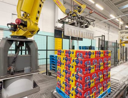 Pallettizzatore OCME Pegasus F160 del 2004 per pacchi wrap di bottiglie, 800x1200, PLC Siemens, usato e revisionato o visto e piaciuto.