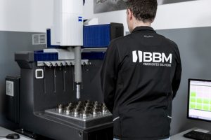 BBM offre ricambi compatibili per macchine di imbottigliamento e confezionamento SIDEL, KRONES e molti altri brand, garantiti da controlli qualità e sala metrologica all’avanguardia.